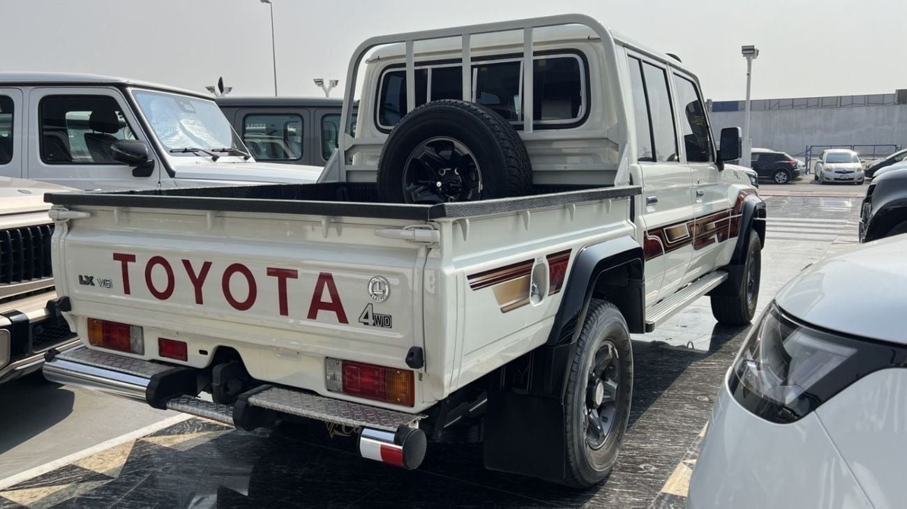 تويوتا لاند كروزر بيك آب 4.0L Double Cab