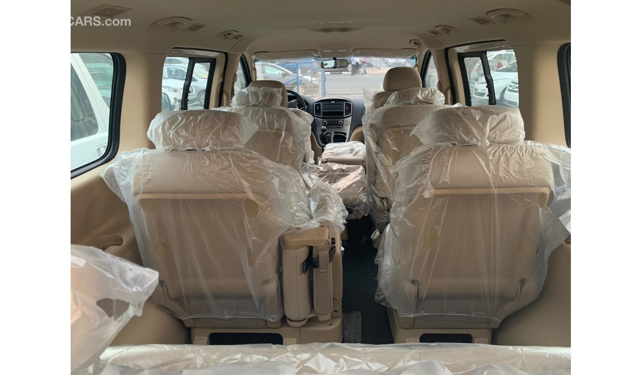 Hyundai H-1 12 seats