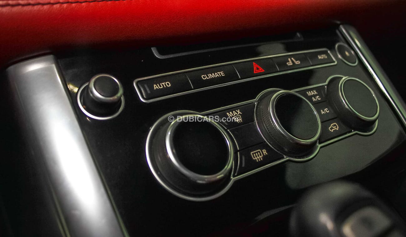 لاند روفر رينج روفر سبورت رنج روفر سبورت V8 2014 من وكالة الطاير  147000 كم لون ابيض و الداخل احمر بدون حوادث او صبغ تحت الضما