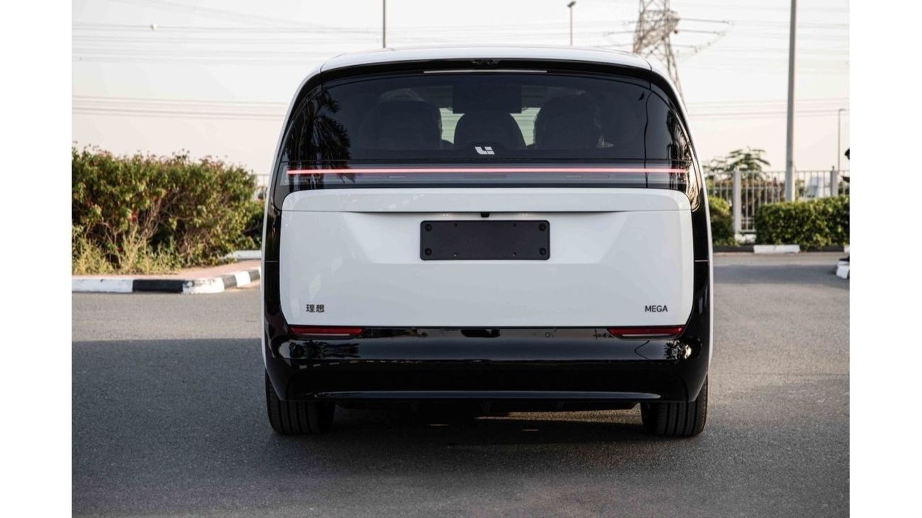 Li Auto Mega 2024 Lixiang Mega Ultra Version - White	inside White | Export Only