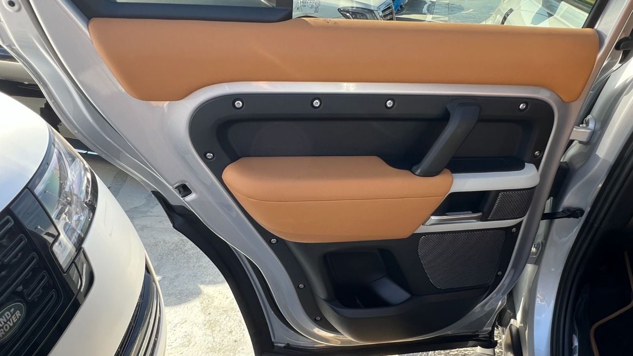 Land Rover Defender P400 110 X-Dynamic HSE 3.0L (5 Seater)