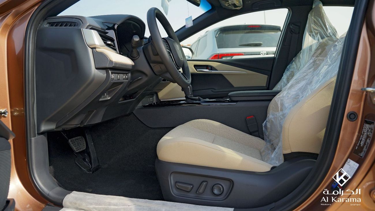 تويوتا كامري LE 2.5L Hybrid | Panoramic Sunroof | Rear Camera | Wireless Charger | Lumbar Seat