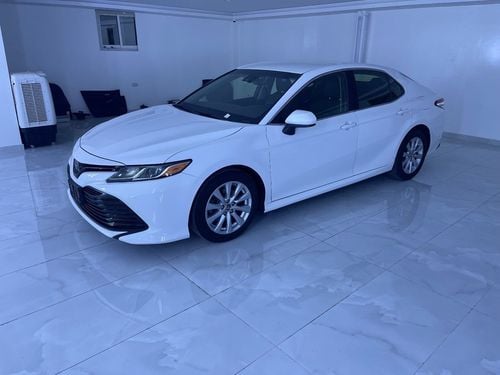 تويوتا كامري LE STD 2.5L (204 HP)