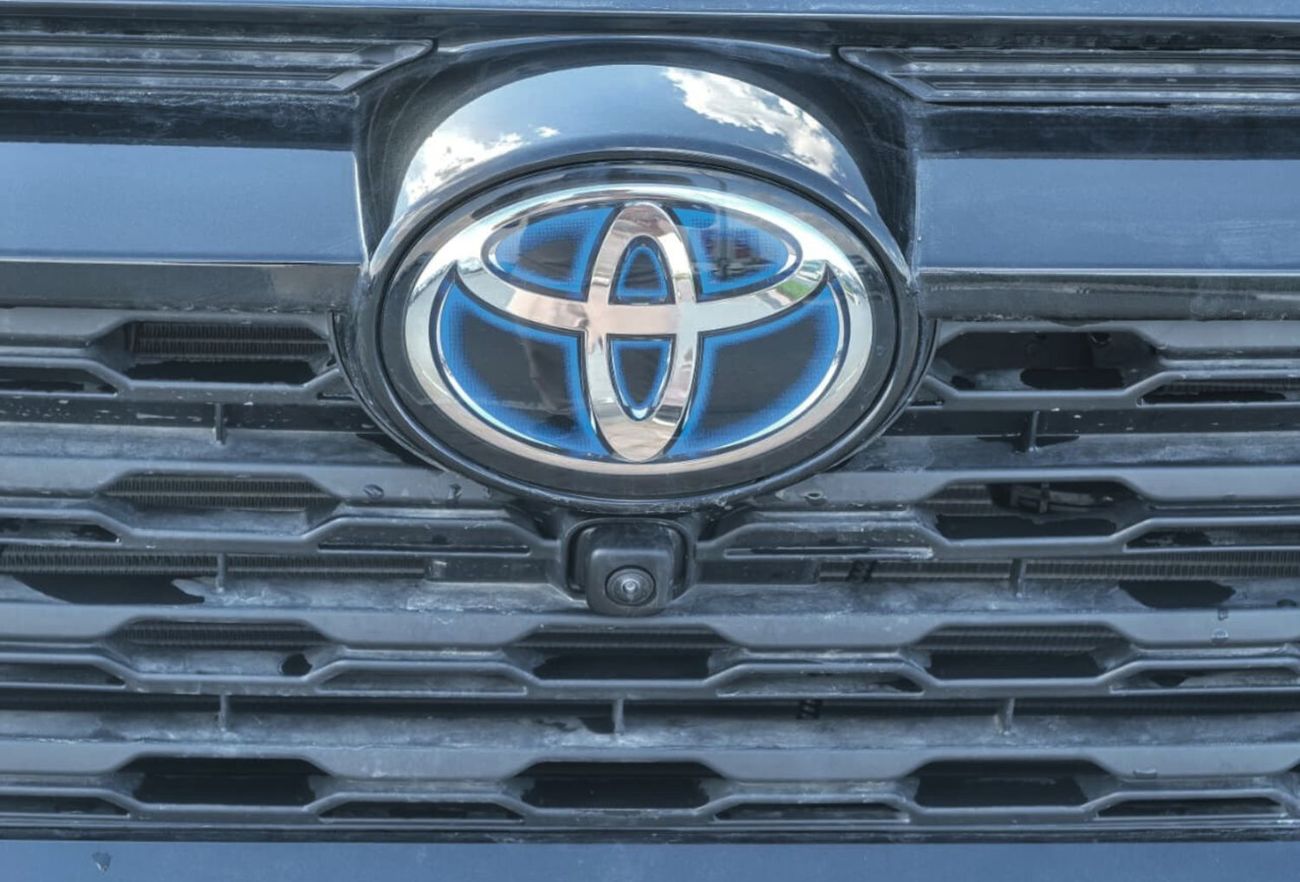 تويوتا راف ٤ TOYOTA RAV 4 2.5L HYBRID ELECTRIC SEATS 360 CAMERA PANAROMIC SUNROOF