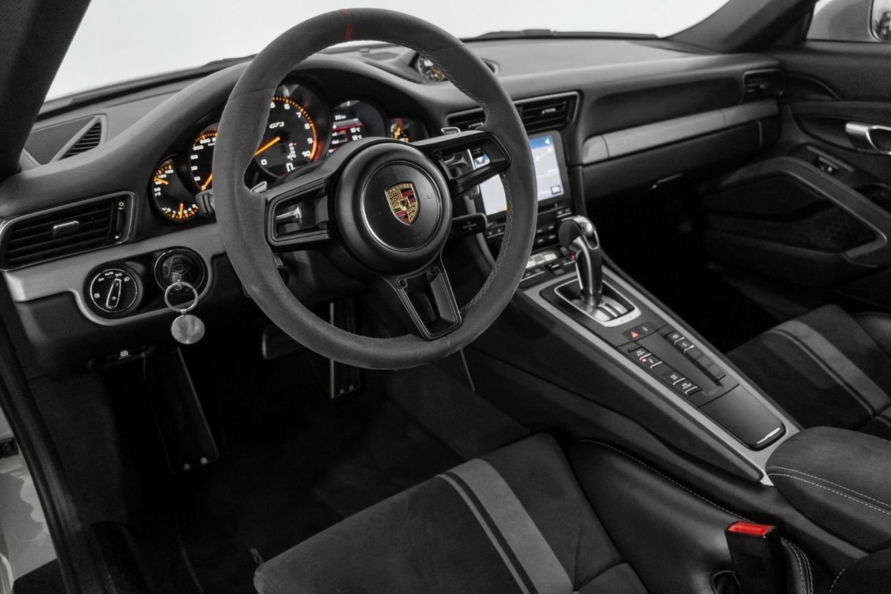 Porsche 911 GT3 3.8L (475 HP) Coupe