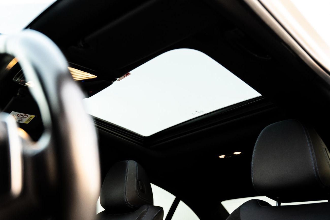 BMW 330i M Sport 2.0L (255 HP) M-Kit 2021 GCC Full Service History 2.0L Twin Power Turbo