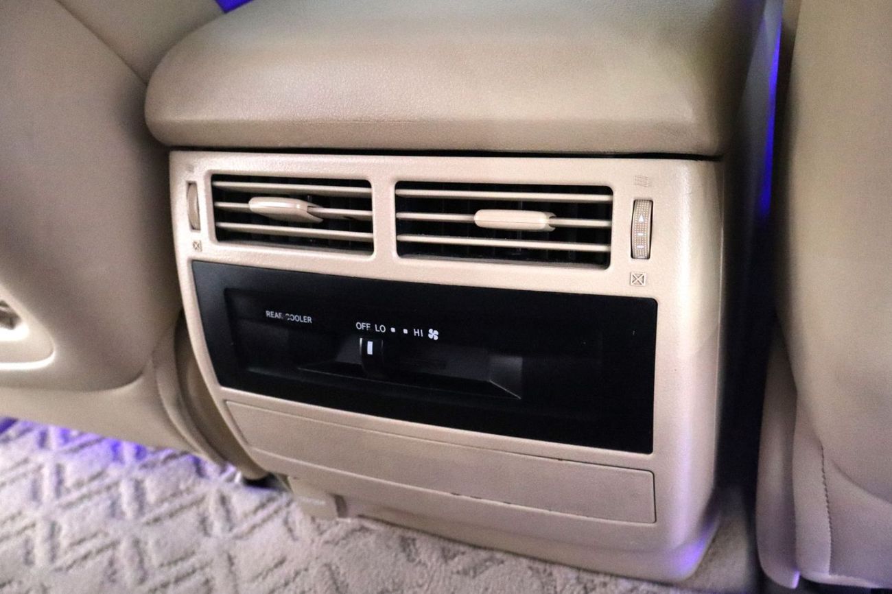 Toyota Land Cruiser GXR 4.0L (271 HP) 4WD