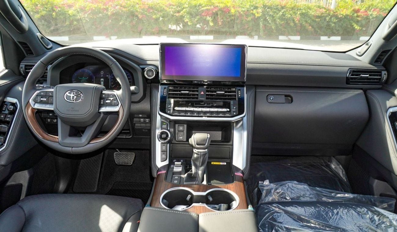 تويوتا لاند كروزر VX TOYOTA LC300 3.5L PETROL 2025 MODEL GCC