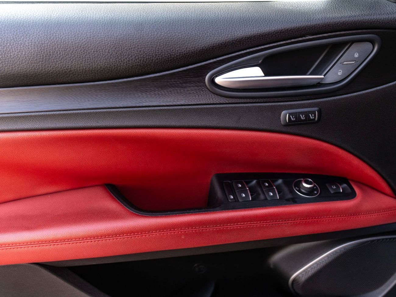 Alfa Romeo Stelvio Super 2.0L