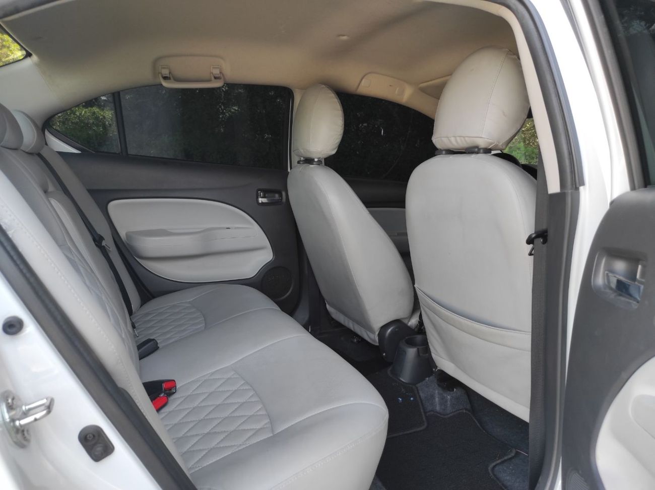 Mitsubishi Attrage GLX Premium 1.2L Mitsubishi Atrage 2021 1.2 full automatic Gcc