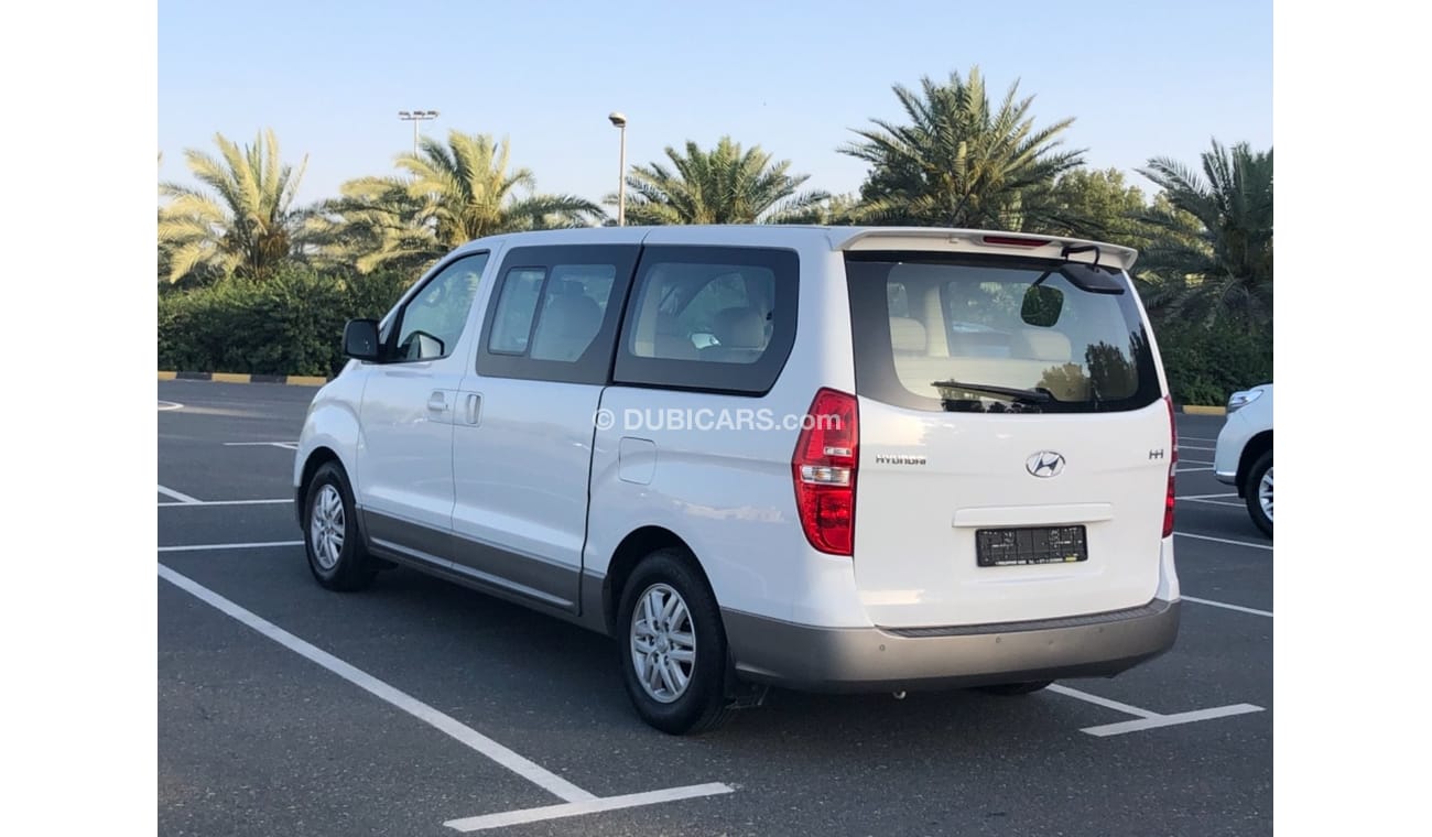 Hyundai H-1 HYUNDI H1 MODEL 2018 GCC CAR PERFECT CONDITION INSIDE AND OUTSIDEf  FULL OPTION PANORAMIC ROOF LEATH