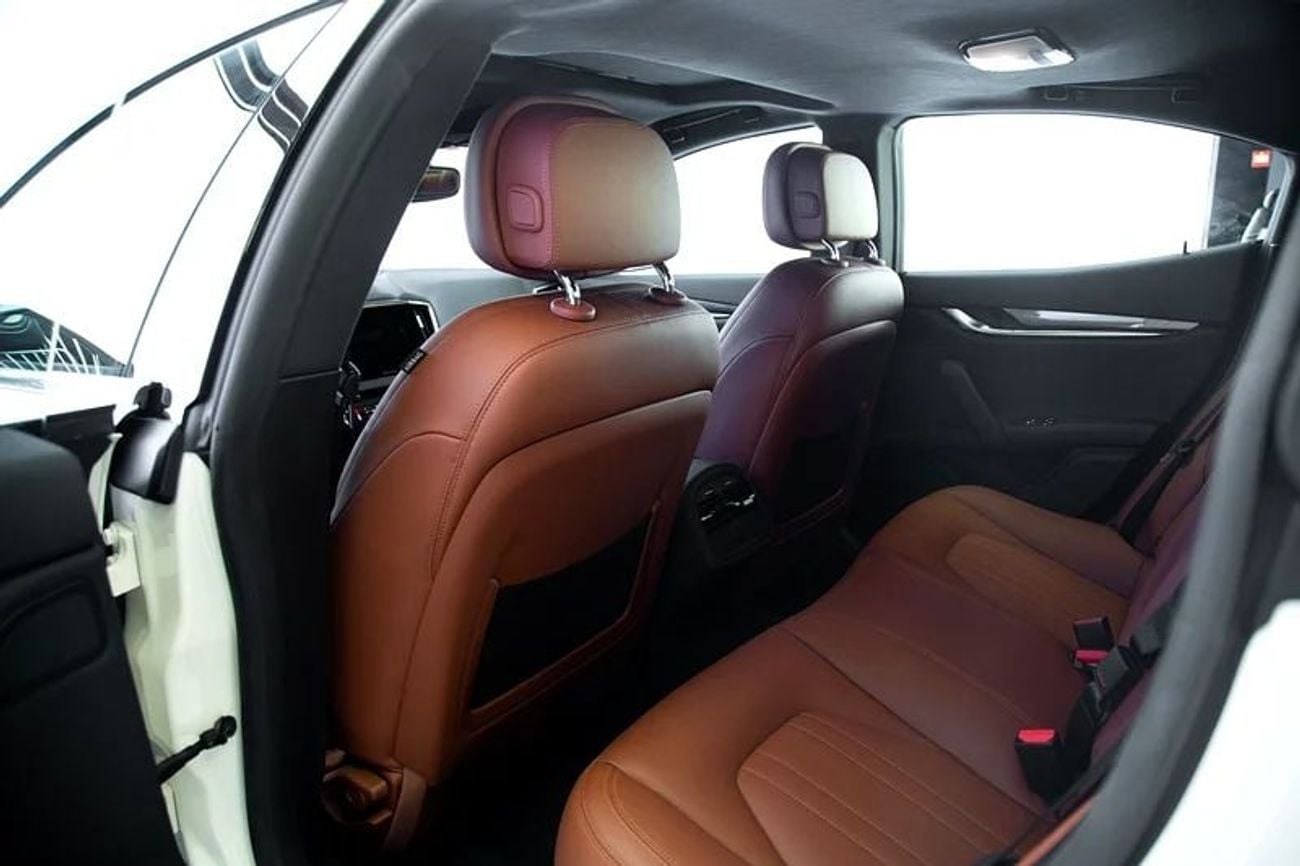 Maserati Ghibli GRANLUSSO Maserati Ghibli