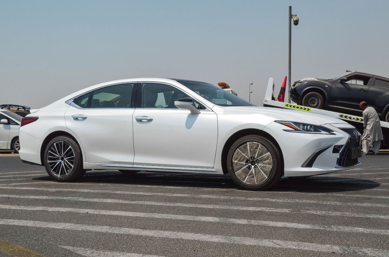 لكزس ES 350 LEXUS ES350 3.5L FWD 4DOOR SEDAN 2025