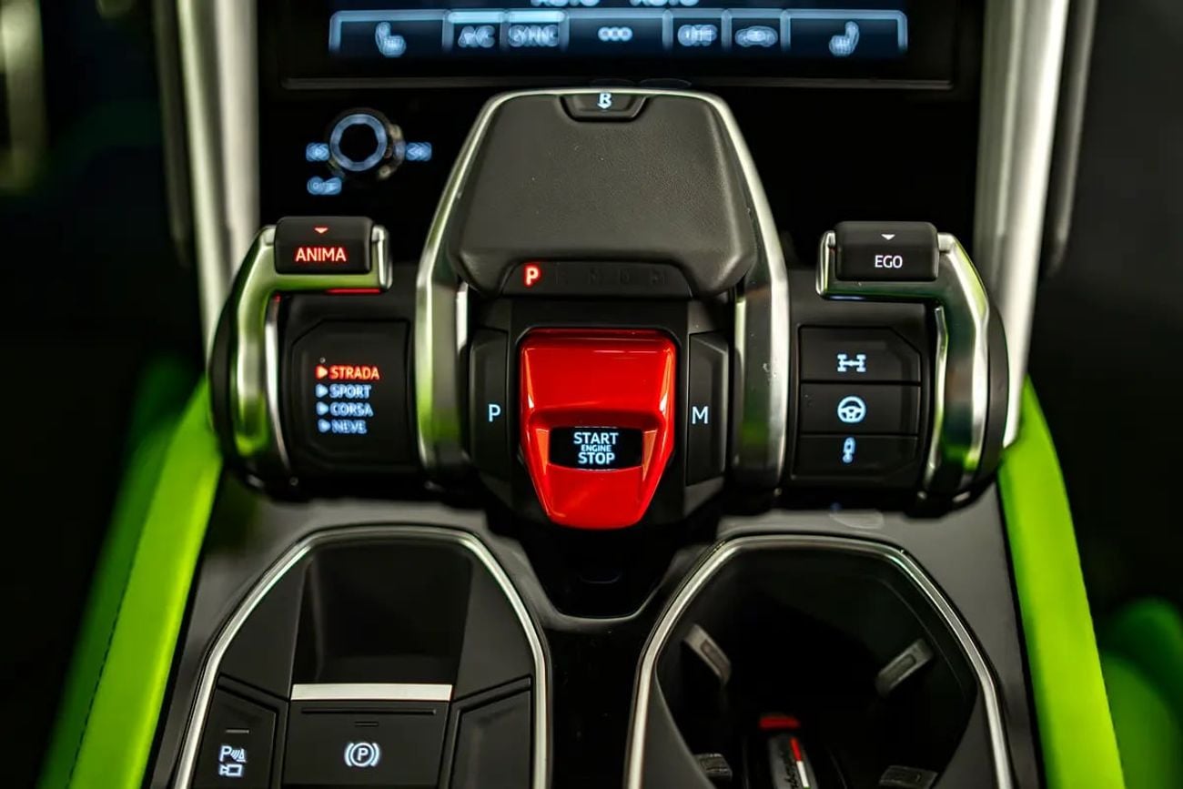 لامبورغيني اوروس Mansory Edition - American Specs - GCC/UAE Ready