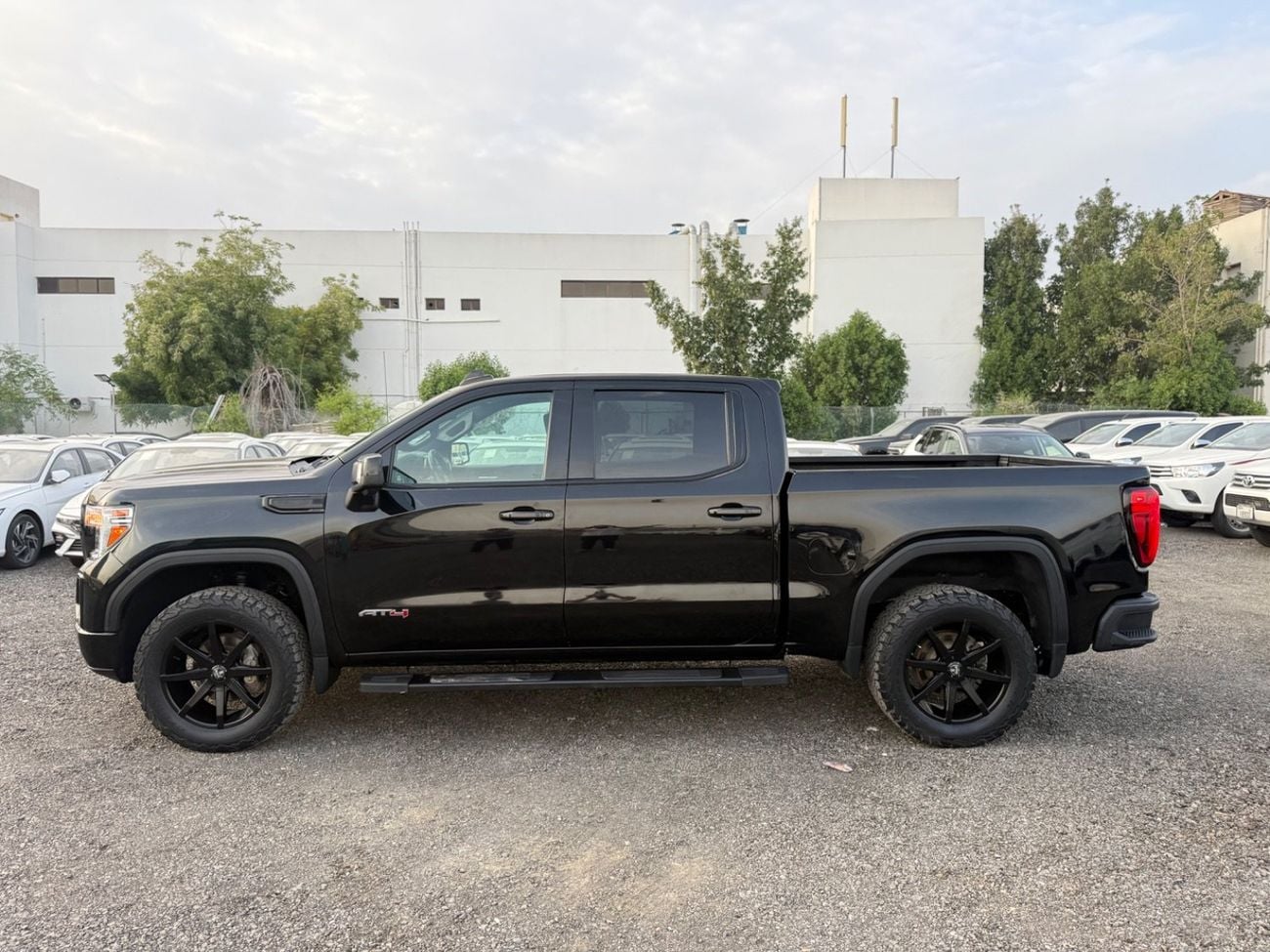 GMC Sierra 5.3L V8 AT4 Regular Cab (AWD) 2021 5.3L V8 AT4 1500 4x4 CANADA SPEC