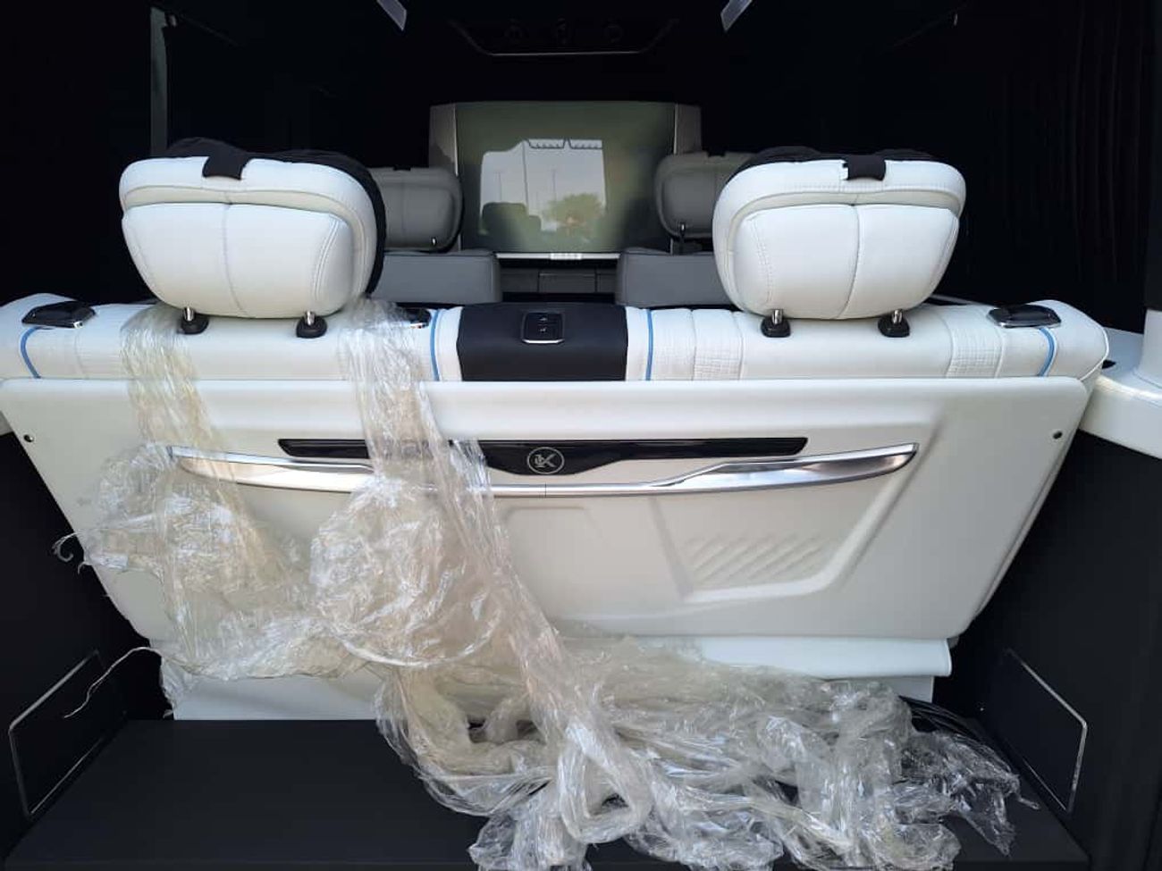 مرسيدس بنز سبرينتر 2023 MERCEDES BENZ SPRINTER VIP LUXURY