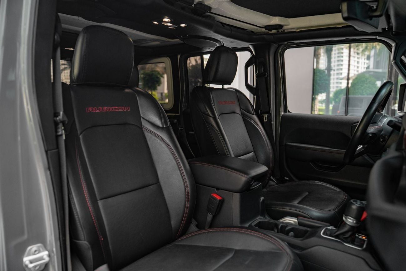 Jeep Wrangler Unlimited RUBICON Fully loaded under warranty and service contract completely serviced and ready to go