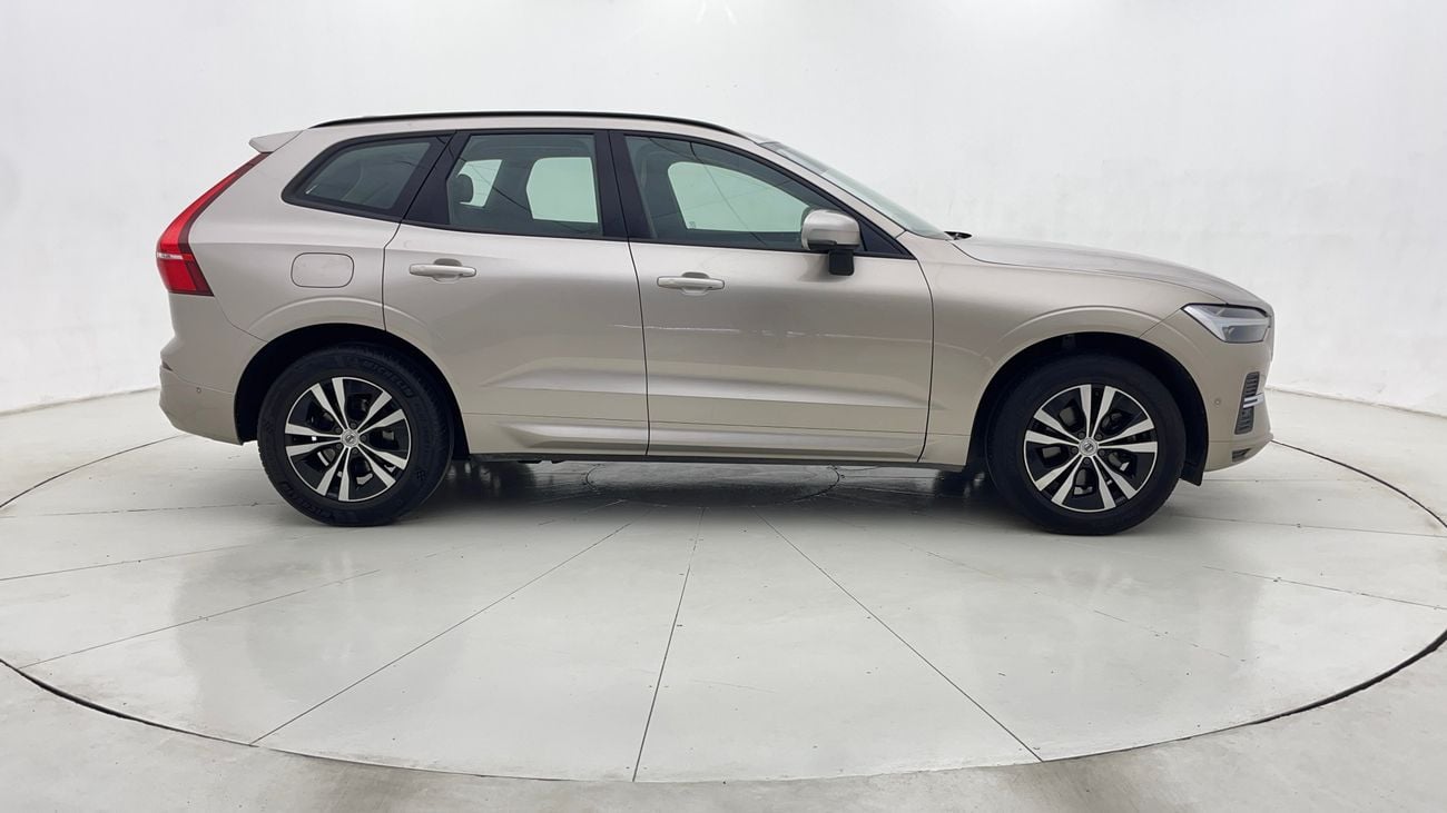 فولفو XC 60 2023 B5 CORE | AED 1395/Month | 0 DP | 30 Day Return | Warranty