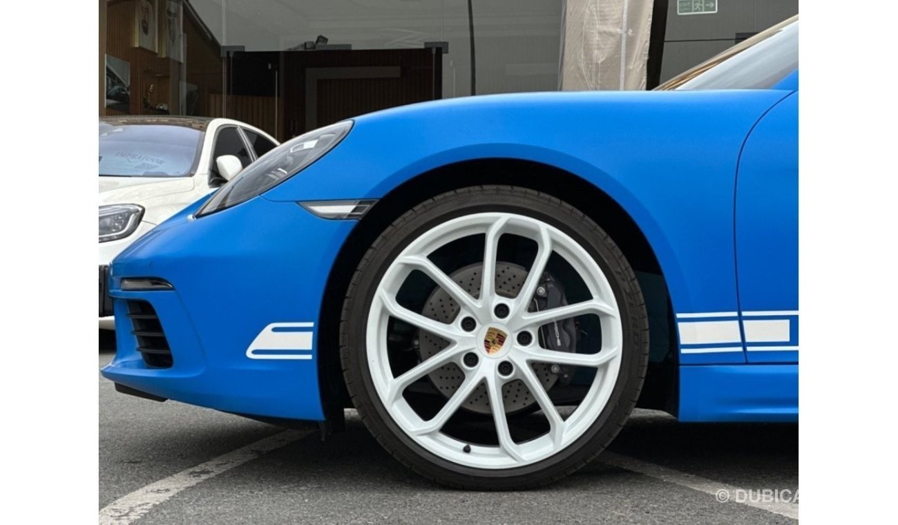 بورش كايمان 718 PORSCHE CAYMAN 718 2023 GCC