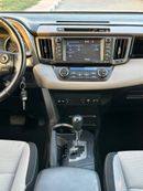 Toyota RAV4 XLE 4WD sunroof  full Option