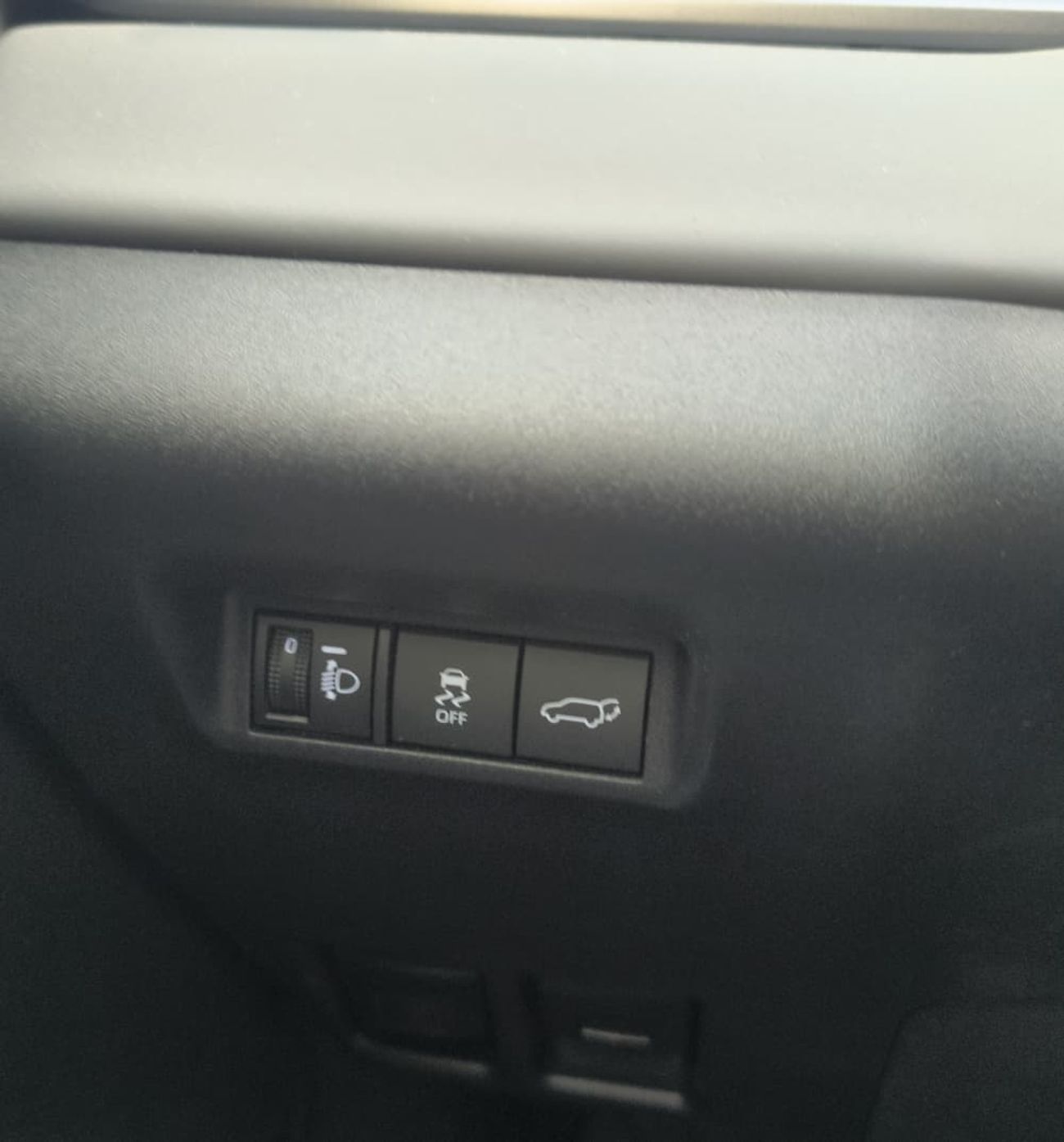 Toyota RAV4 4WD Luxury 2026