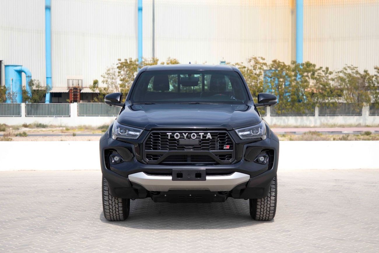 تويوتا هيلوكس تويوتا هايلكس 4.0 GR-Sport 2023 - أسود اتيتيود من الداخل أسود