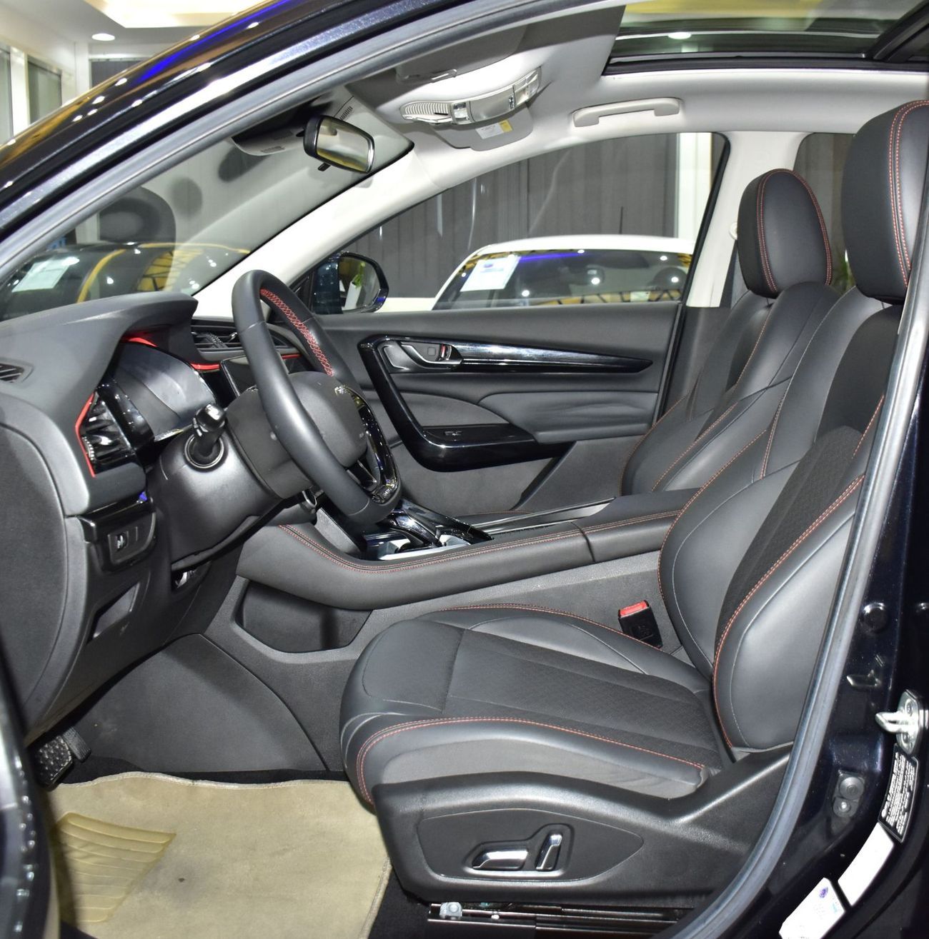 دونج فينج AX7 EXCELLENT DEAL for our DongFeng Aeolus Plus AX7 320T ( 2023 Model ) in Black Color GCC Specs