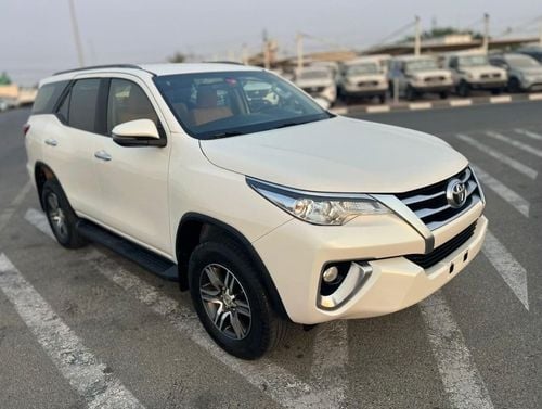 تويوتا فورتونر 2020 TOYOTA FORTUNER 2.7L  // V4 // 4X4 // GCC // CLEAN TITLE // WITH EXCELLENT CONDITION