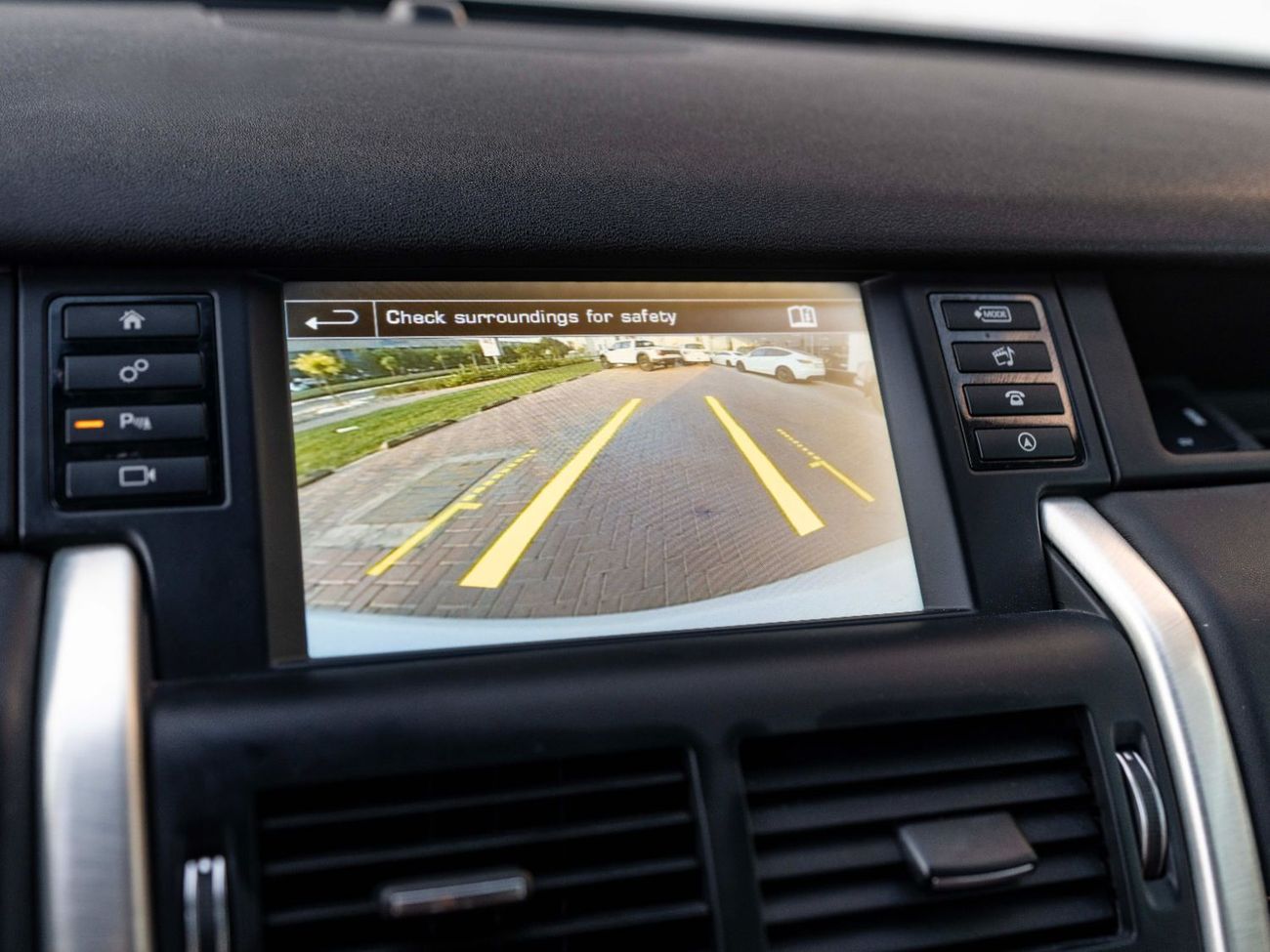 Land Rover Discovery Sport HSE Luxury 2.0L