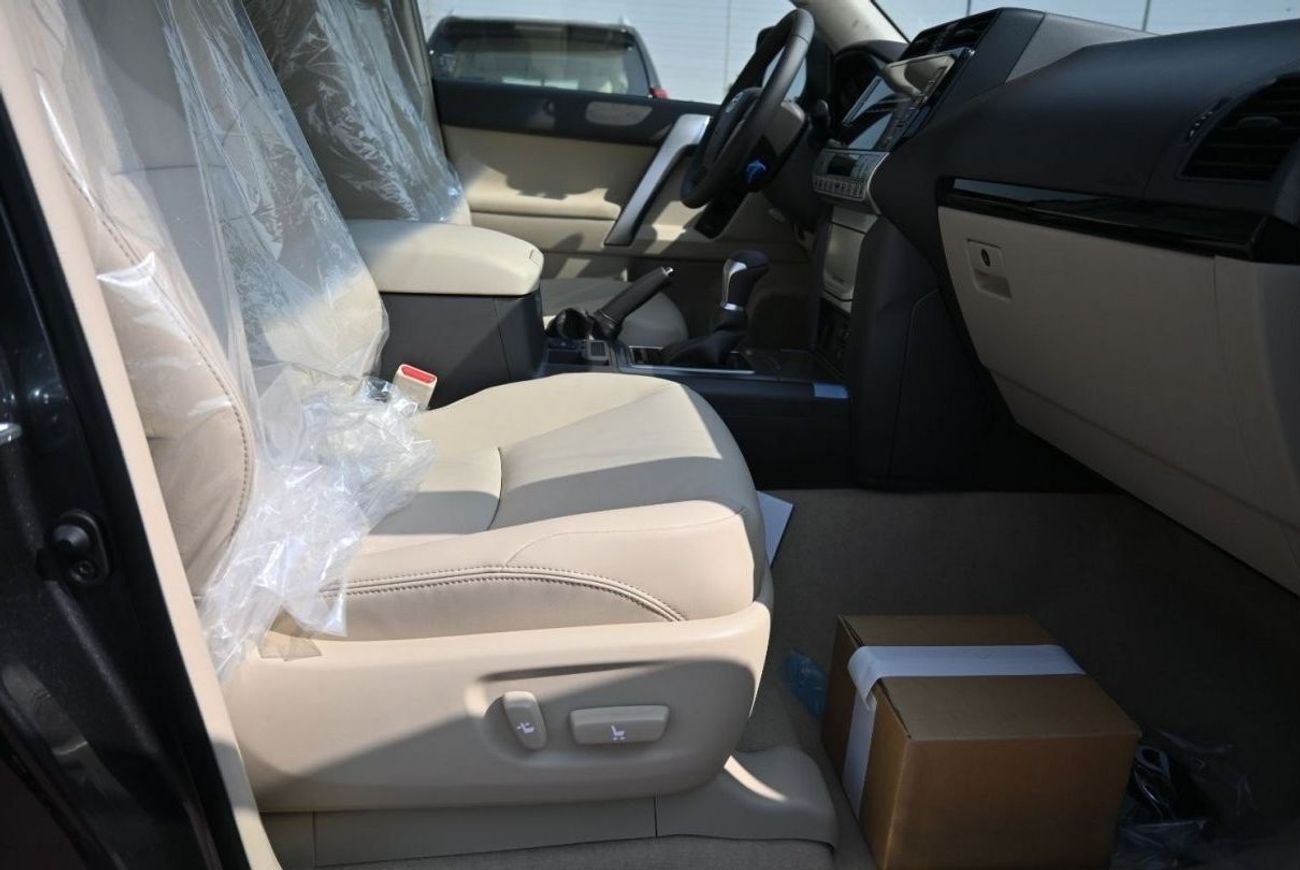 تويوتا برادو تويوتا لاندكروزر برادو 4.0 لتر TX.L بنزين ، دفع رباعي ، 5 أبواب ، مثبت سرعة ، فتحة سقف ، مقاعد كهربا