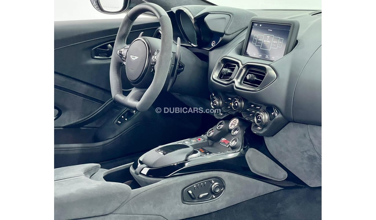 أستون مارتن فانتيج 2022 Aston Martin F1 Edition Vantage, 2025 Aston Martin Warranty, GCC, Like Brand New Car