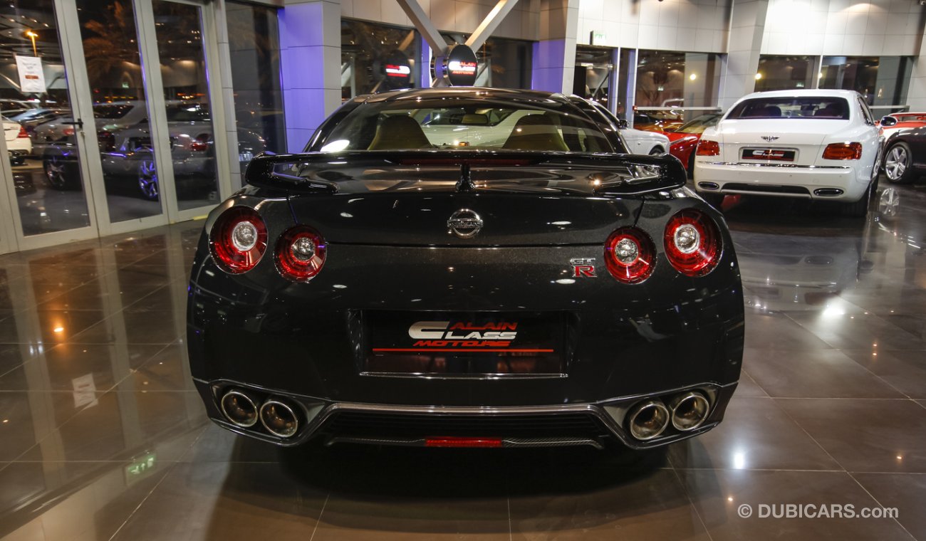 Nissan GT-R Premium Edition