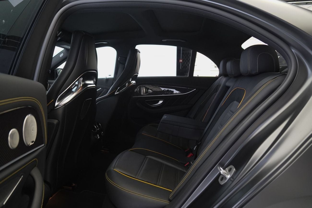 مرسيدس بنز E 63S  1 OF 999