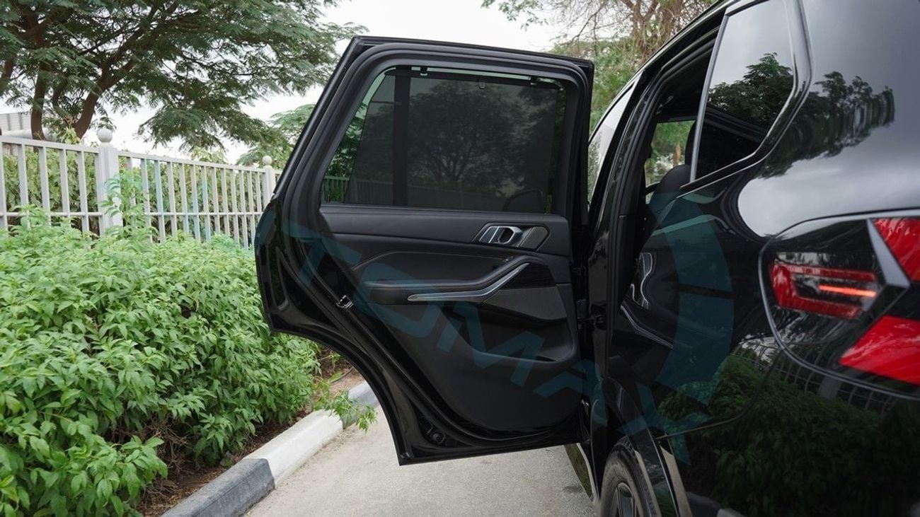 BMW X5 xDrive 40i M 3.0T 53900Km 2024 With 3 Years Or 100,000Km Warranty