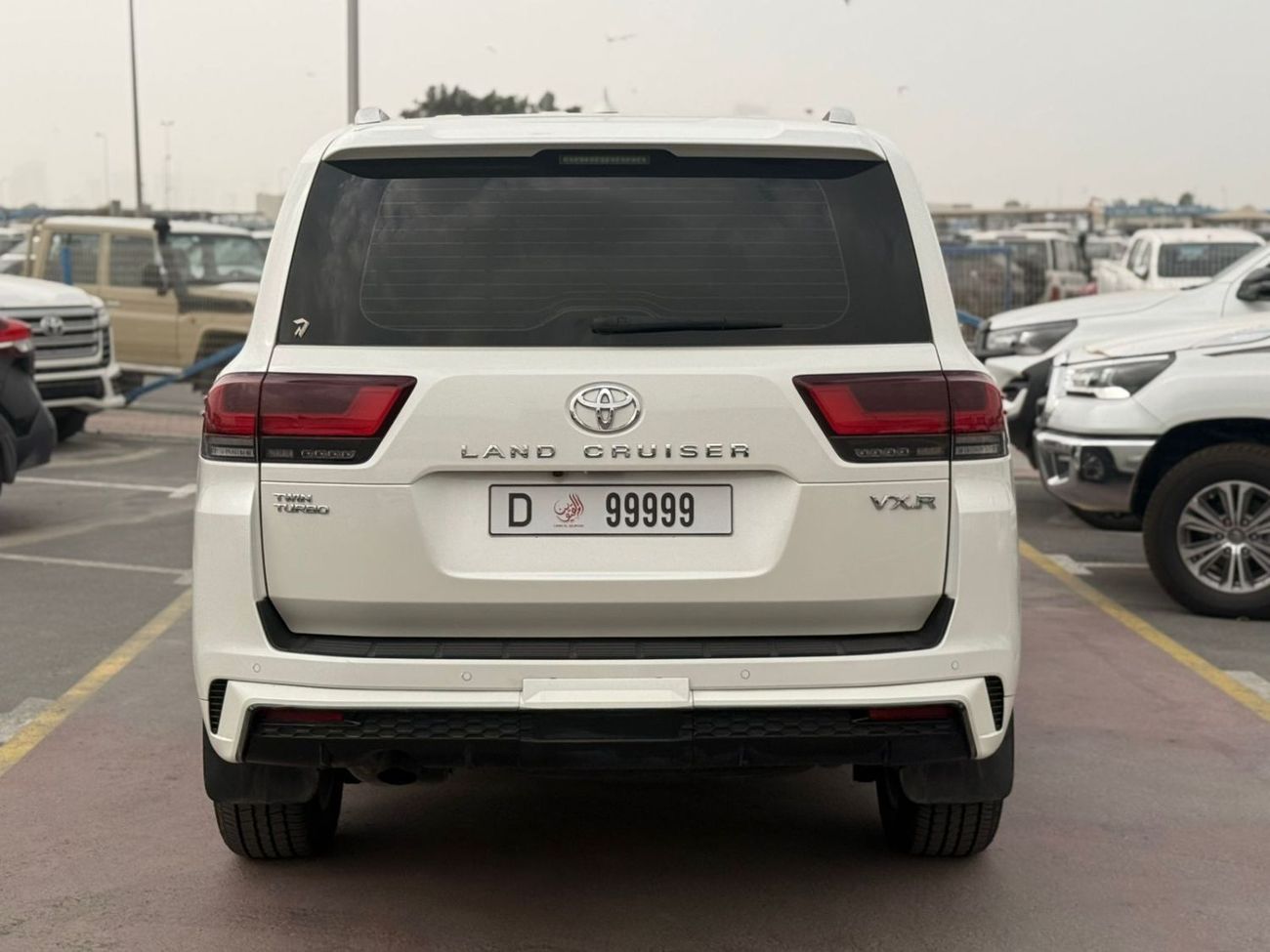 تويوتا لاند كروزر VXR 3.5L