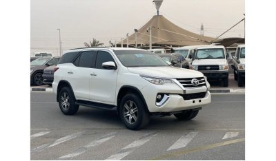 Toyota Fortuner “Offer”2018 Toyota Fortuner EXR 2.7L V4 AWD 4x4 - Al Futtaim Full Service History - /