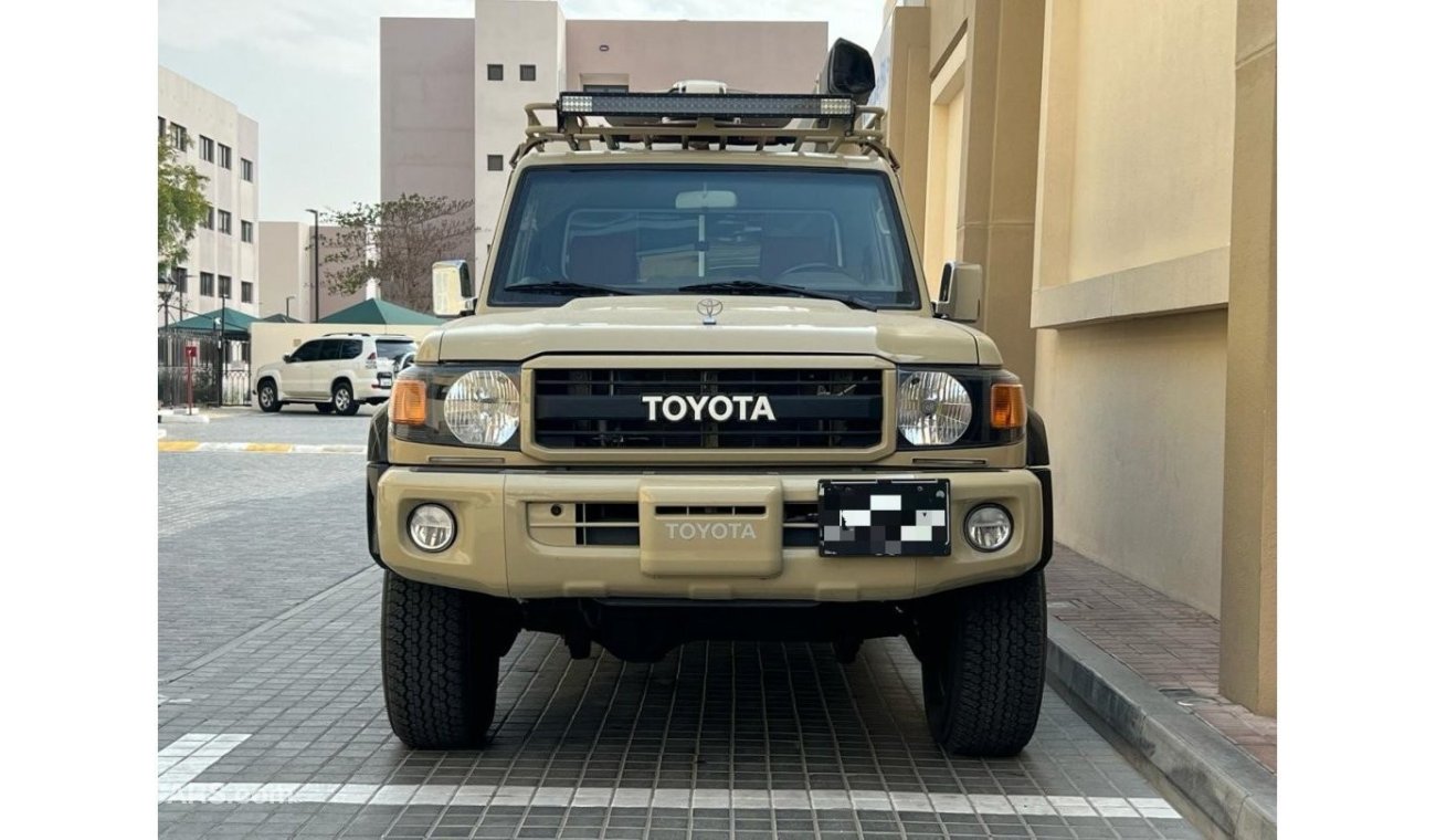 Toyota Land Cruiser Pick Up PICKUP 70th LX1 2022 TOYOTA LAND CRUISER PICK UP LX GCC CAMPING PACKAGE