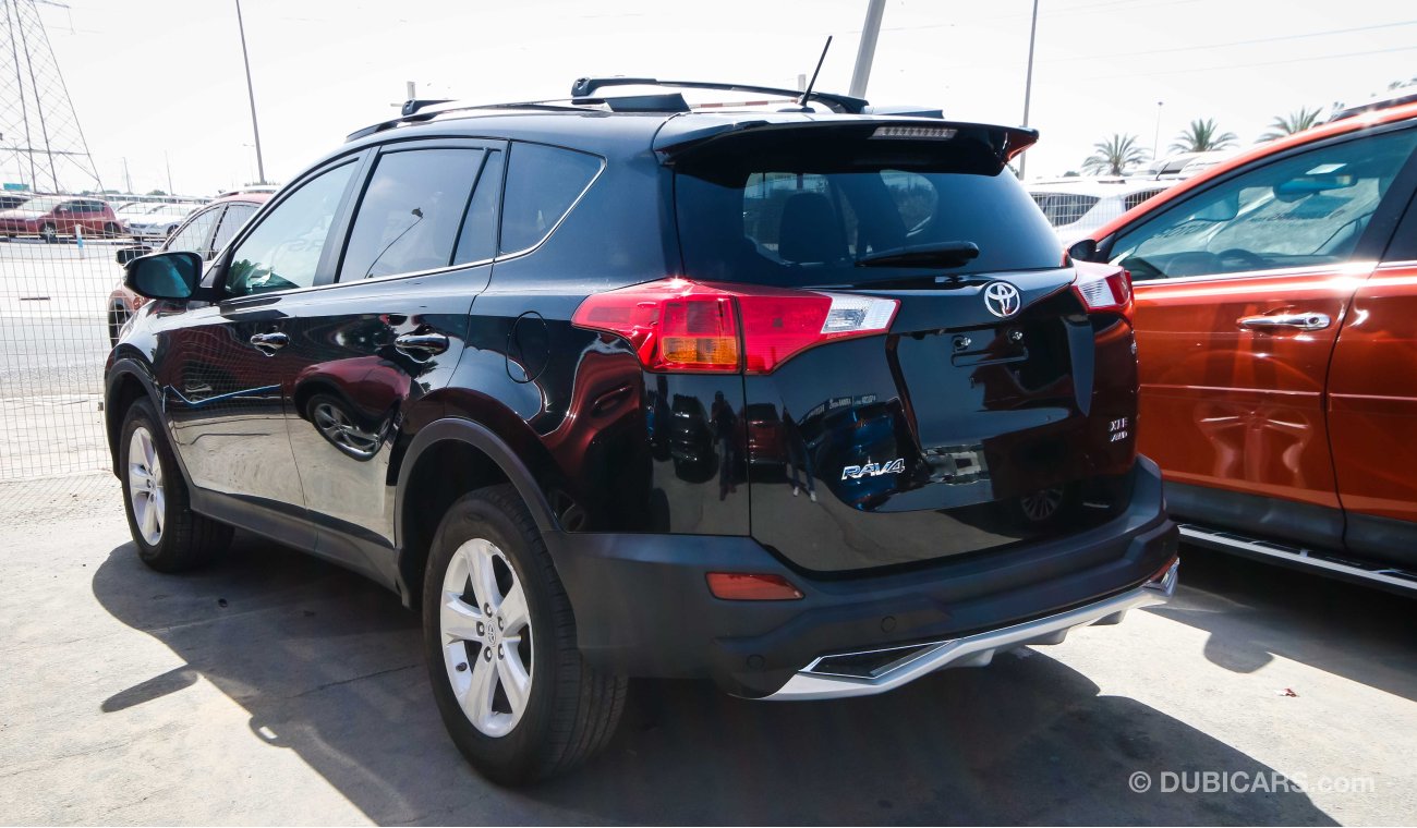 Toyota RAV4 XLE AWD