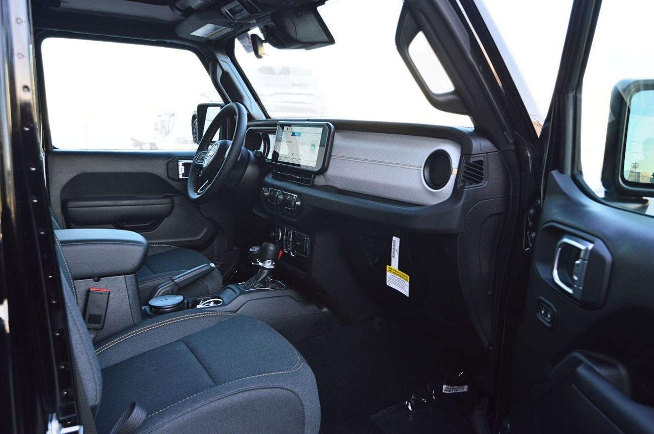 Jeep Wrangler Unlimited Sport S 2.0L A/T / 3 Years Dealer Warranty