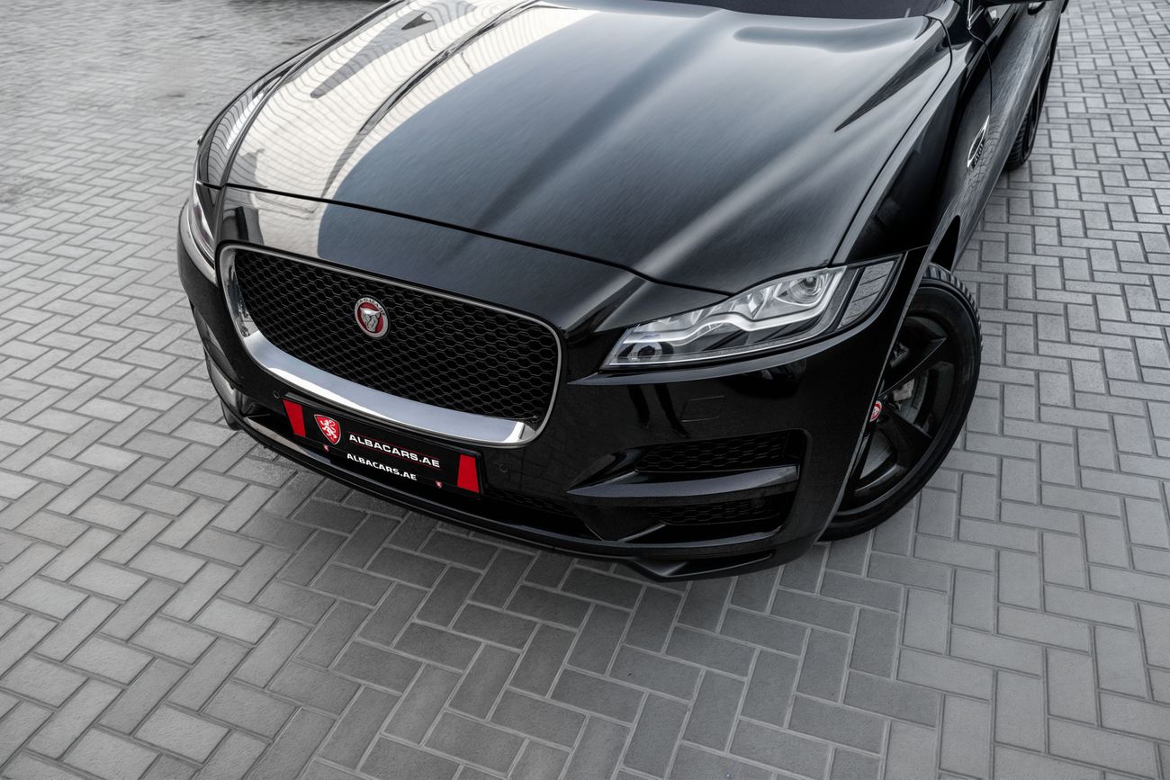 جاكوار F بيس F-Pace | 1,567 P.M | 0% Downpayment | Immaculate Condition!