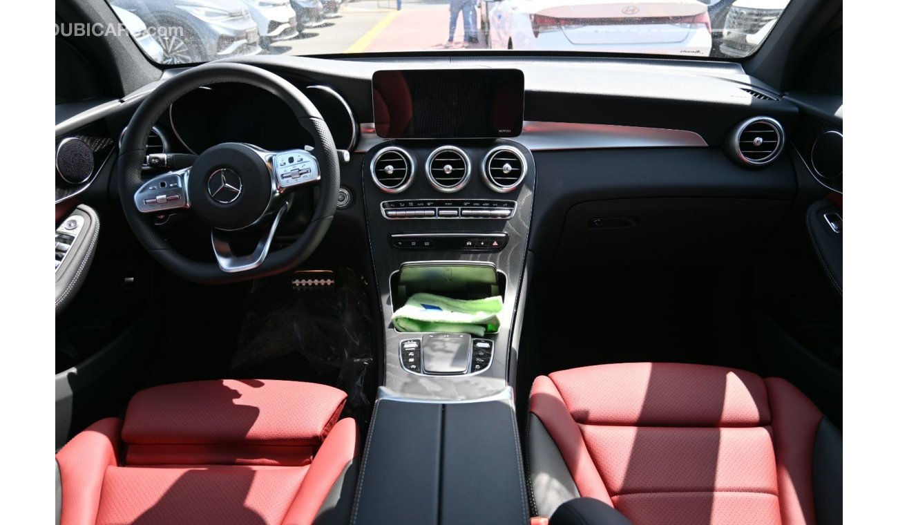 Mercedes-Benz GLC 300 Mercedes-Benz GLC-Class GLC 300 4 Matic, Color White, Model 2021, Electric leather memory seats, 19i