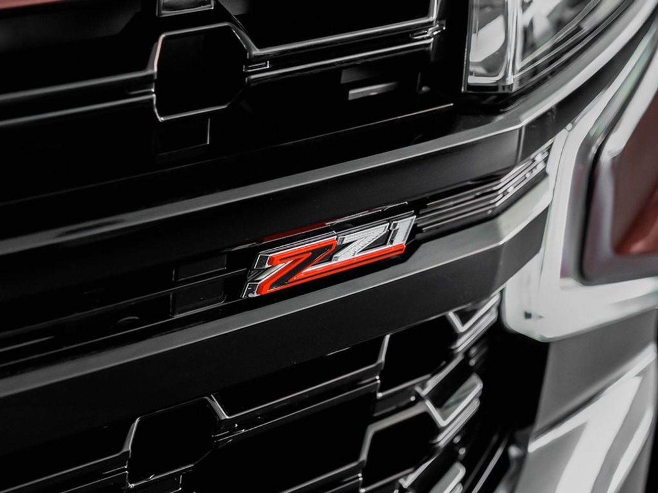 Chevrolet Tahoe Z71 (5.3L, 355 HP)