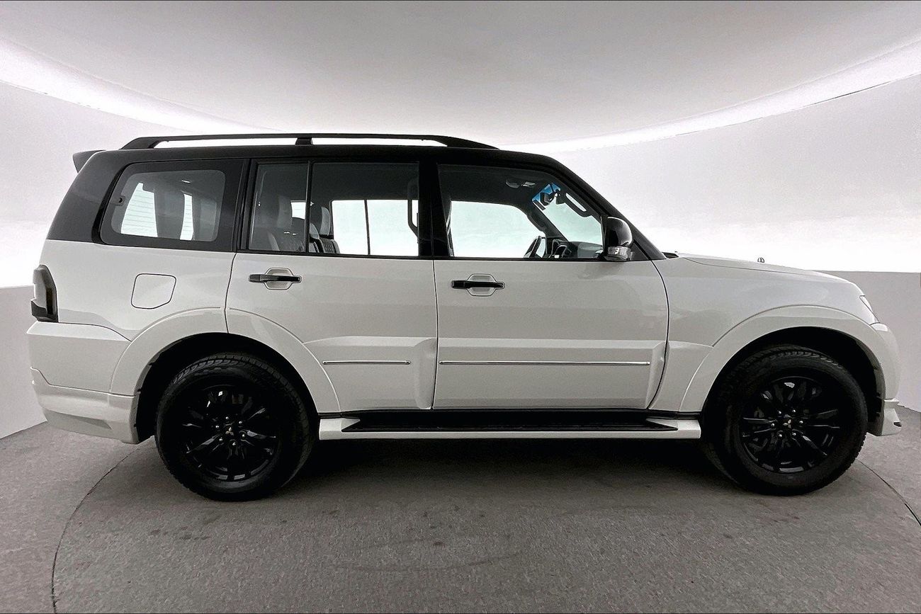 ميتسوبيشي باجيرو Signature Edition | شامل الضمان | 0 ﺪﻔﻋﺓ ﺃﻮﻟﻯ