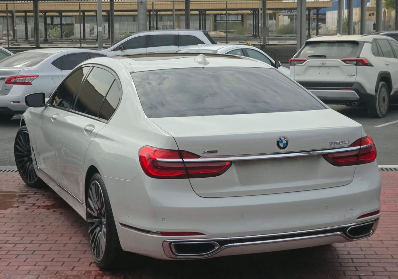 بي أم دبليو 750i XDrive Luxury Original paint 2016 GCC