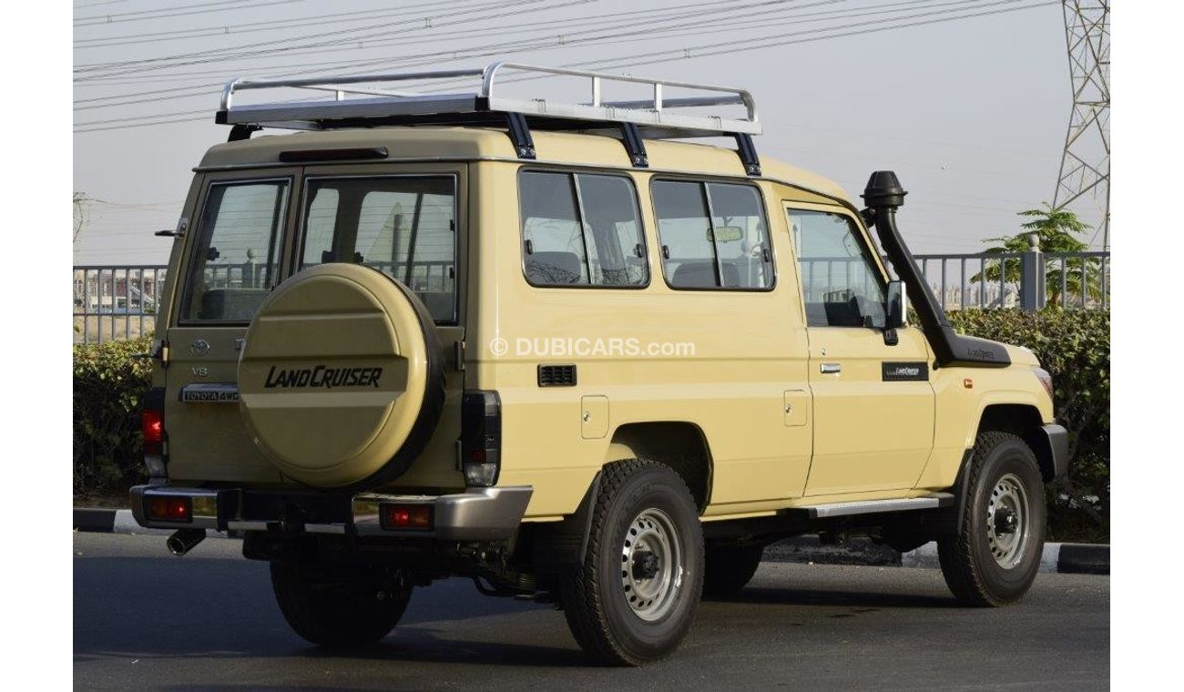Toyota Land Cruiser 78 HARDTOP LONG WHEEL BASE SPECIAL V8 4.5L DIESEL 9 SEAT MANUAL TRANSMISSION WAGON