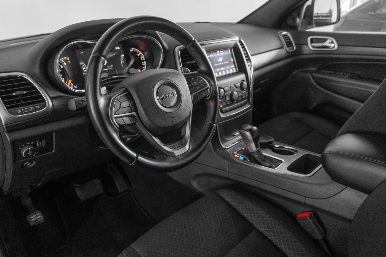 Jeep Grand Cherokee Laredo