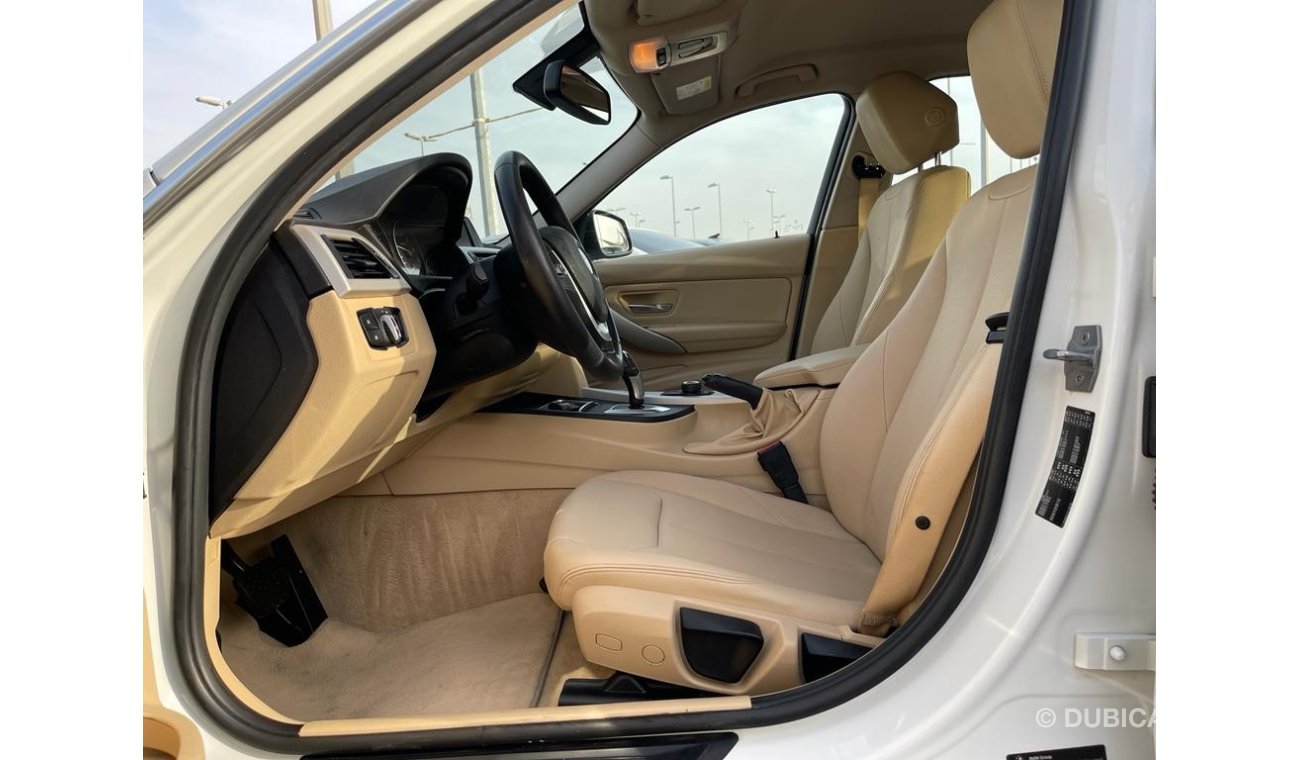 BMW 320i Exclusive BMW 320 _GCC_2018_Excellent Condition _Full option