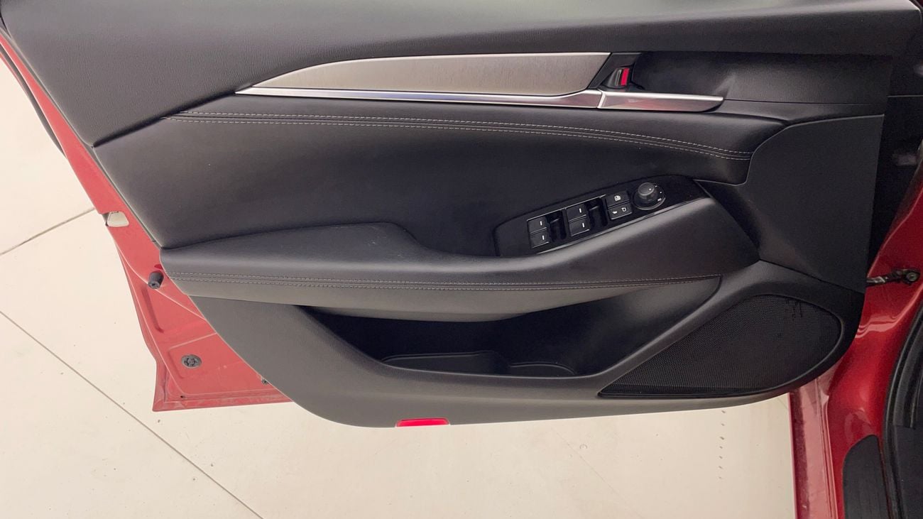 مازدا 6 PURE 2.5 | بدون دفعة مقدمة | اختبار القيادة في المنزل