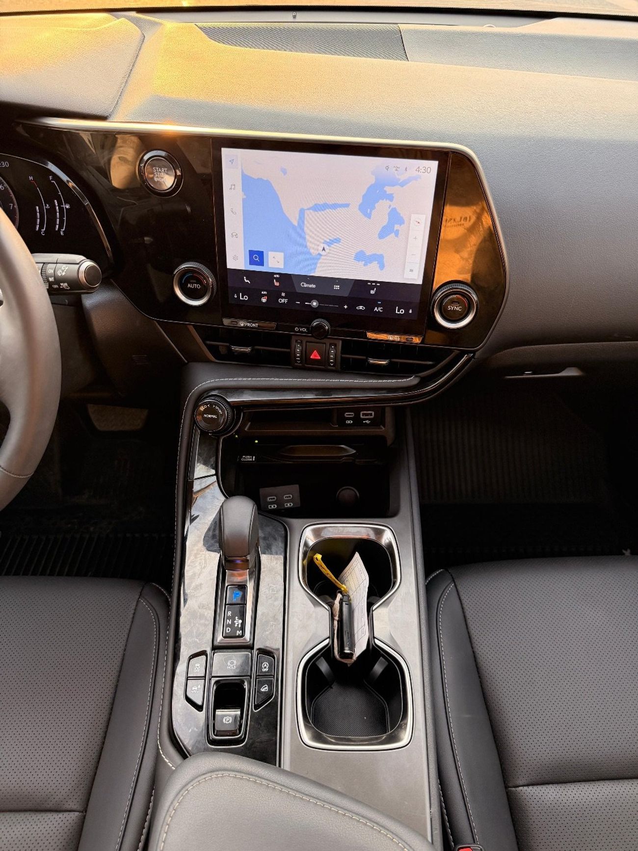 لكزس NX350 Premier 2.4L