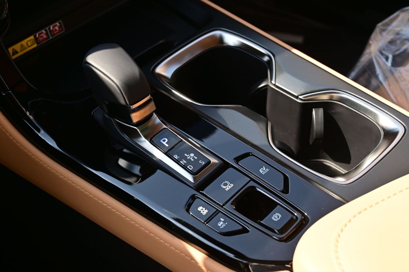 لكزس NX350h Lexus NX350h Platinum 2.5L Hybrid AWD, Model 2025 Color White